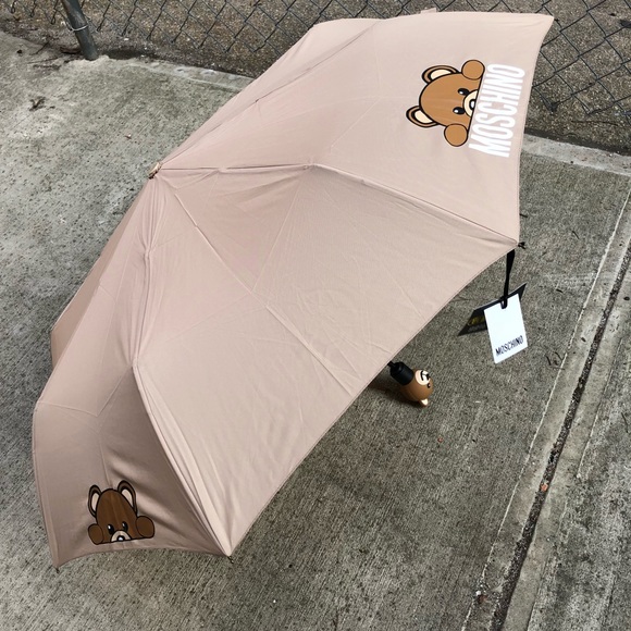 moschino teddy umbrella